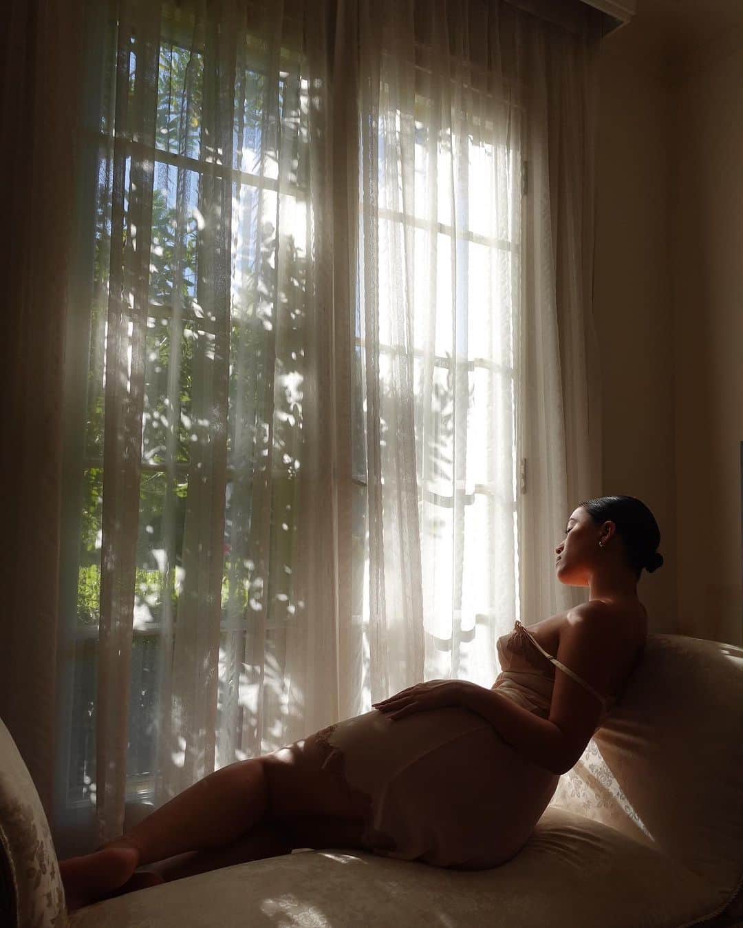 Julia Kellyのインスタグラム：「Sundays at home」