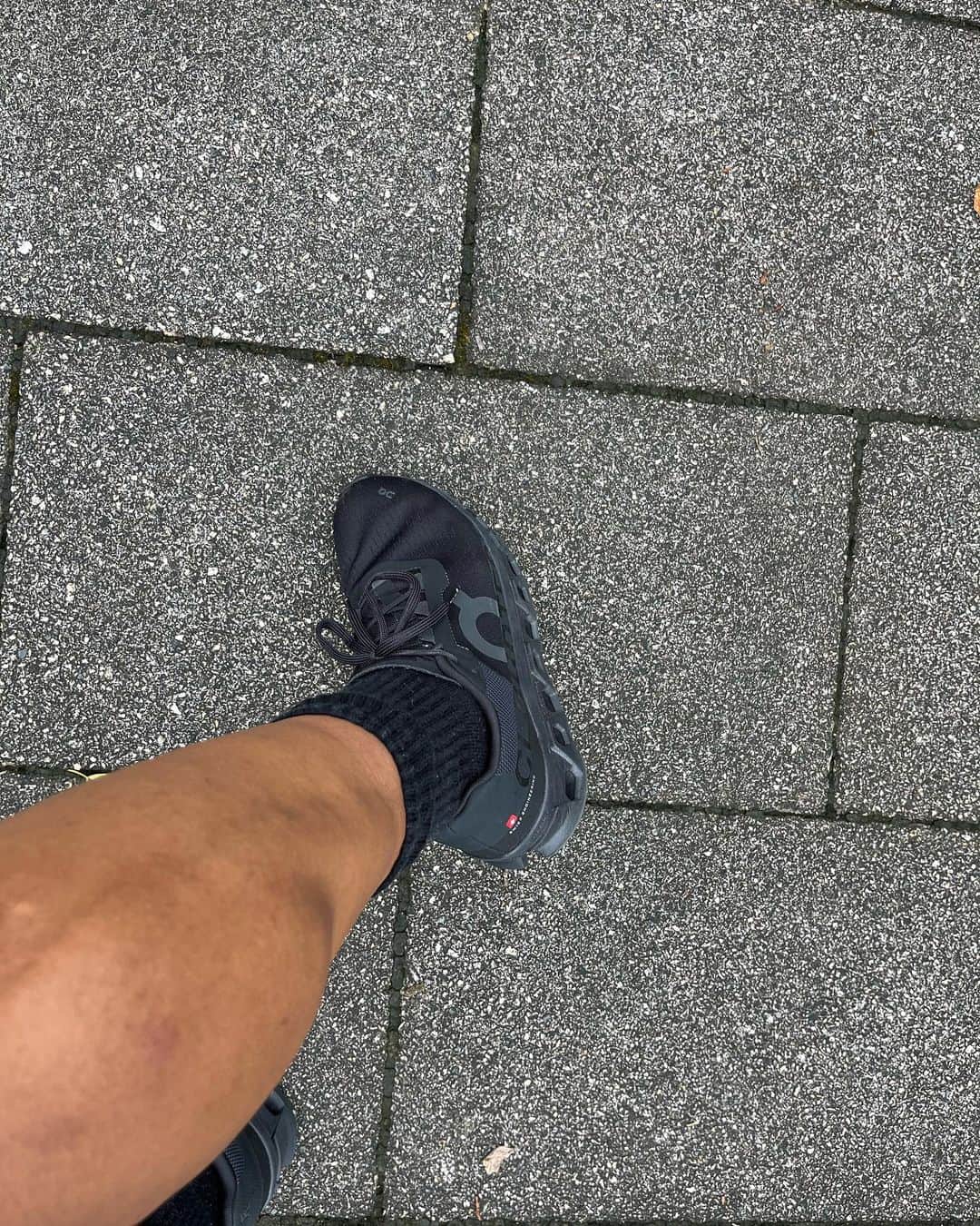丸山城志郎さんのインスタグラム写真 - (丸山城志郎Instagram)「320段 良い階段見つけた 👟🇨🇭 @on.japan」8月28日 11時30分 - joshiromaruyama