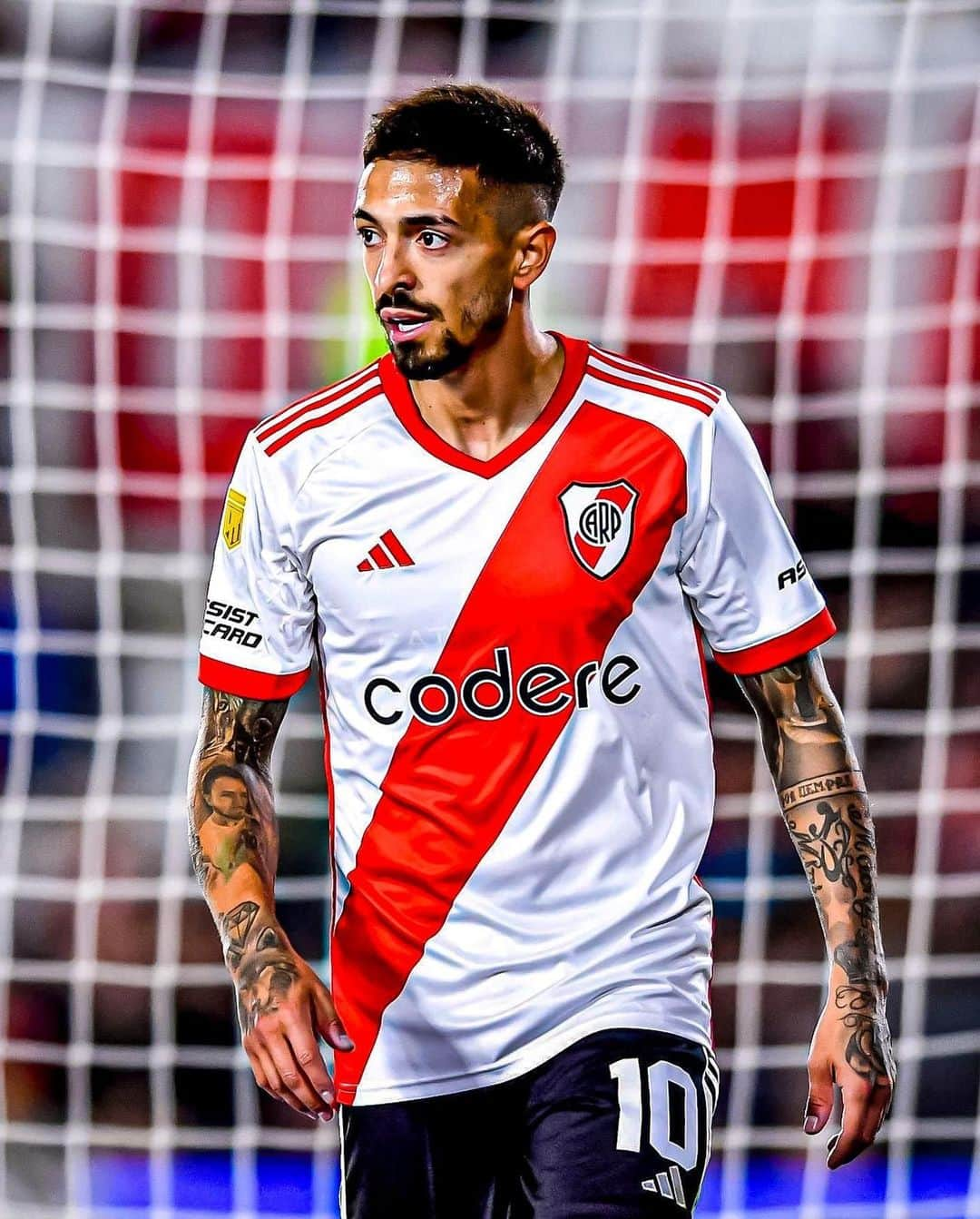 マヌエル・ランシニさんのインスタグラム写真 - (マヌエル・ランシニInstagram)「Que lindo volver al monumental y ganando de esta manera 🤍❤️🤍 vamos river carajo 💪🏼」8月28日 11時39分 - manulanzini