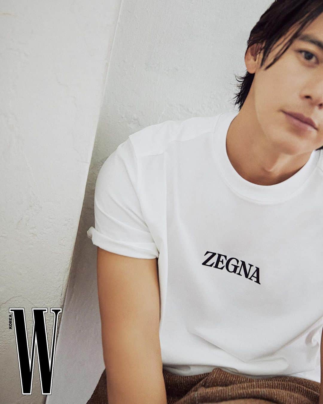 コ・スのインスタグラム：「#제냐 #제냐FW23 #ZEGNA #ZEGNAFW23 #wkorea #고수 #gosoo」