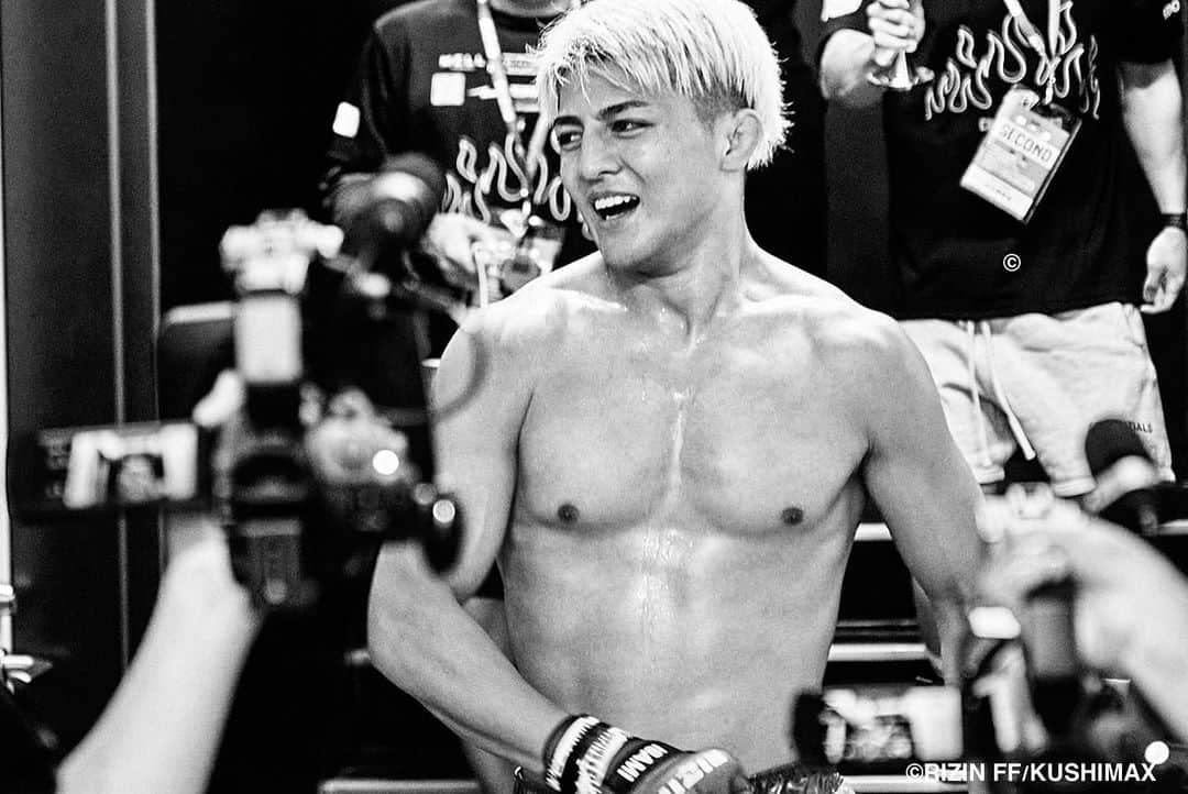 RIZIN FF OFFICIALのインスタグラム：「Back stage photos. #superRIZIN2」