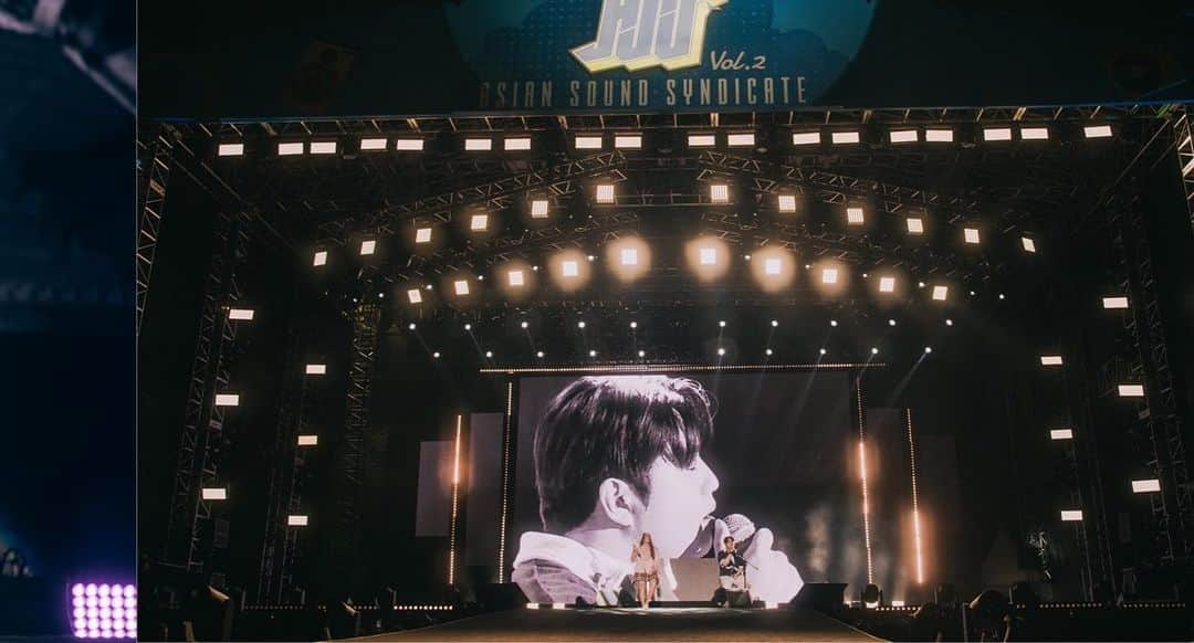 Raisa Andrianaさんのインスタグラム写真 - (Raisa AndrianaInstagram)「And that “Someday”, is today.. After a loong journey, we finally did this song justice and sang it live onstage for the very first time since its release almost 3 years ago.. So happy to share the stage with you @leegititssam I’ve been and always be a fan!! Thank you for being such a sweetheart, see you in Seoul!」8月28日 12時52分 - raisa6690