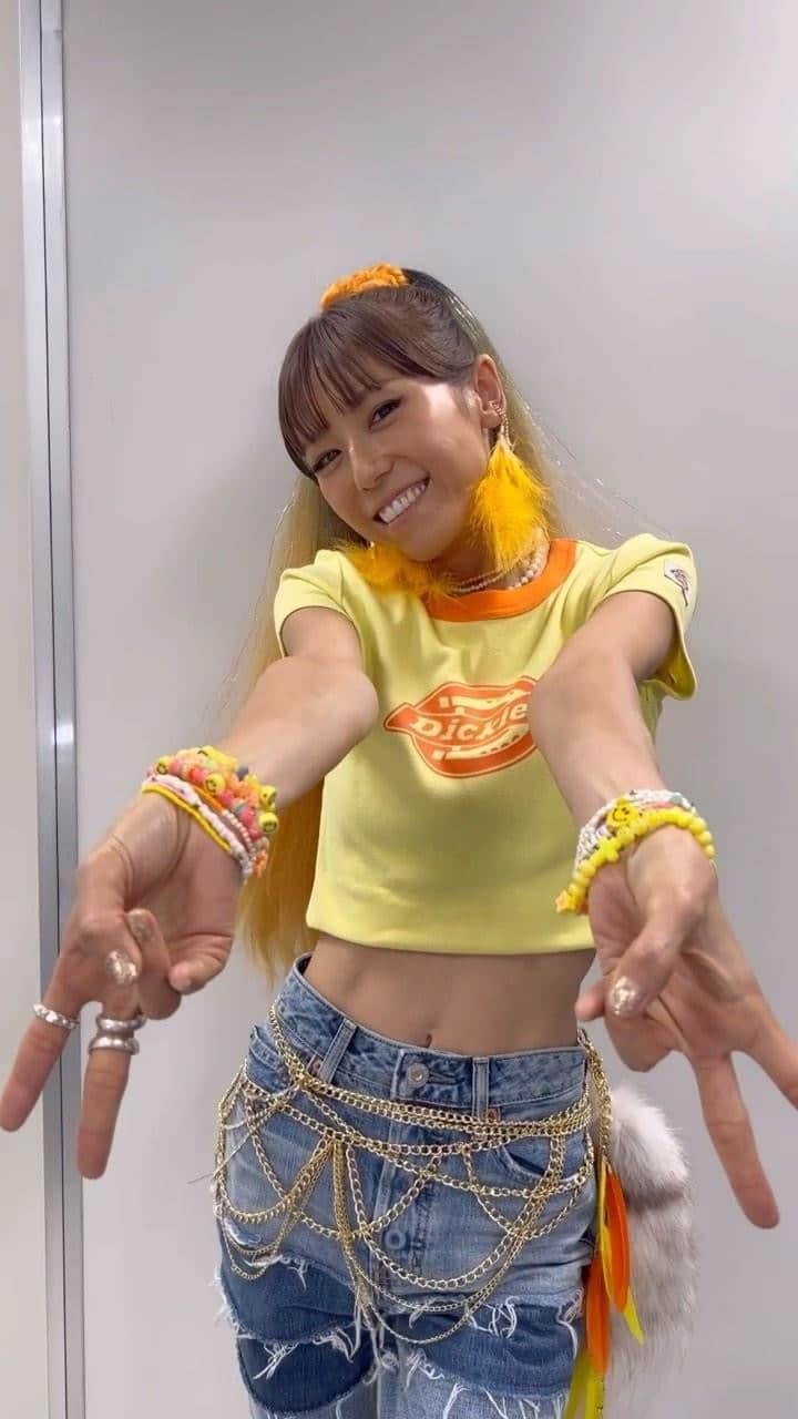 若槻千夏のインスタグラム：「🌺🌺🌺これが2000年GAL🌺🌺」