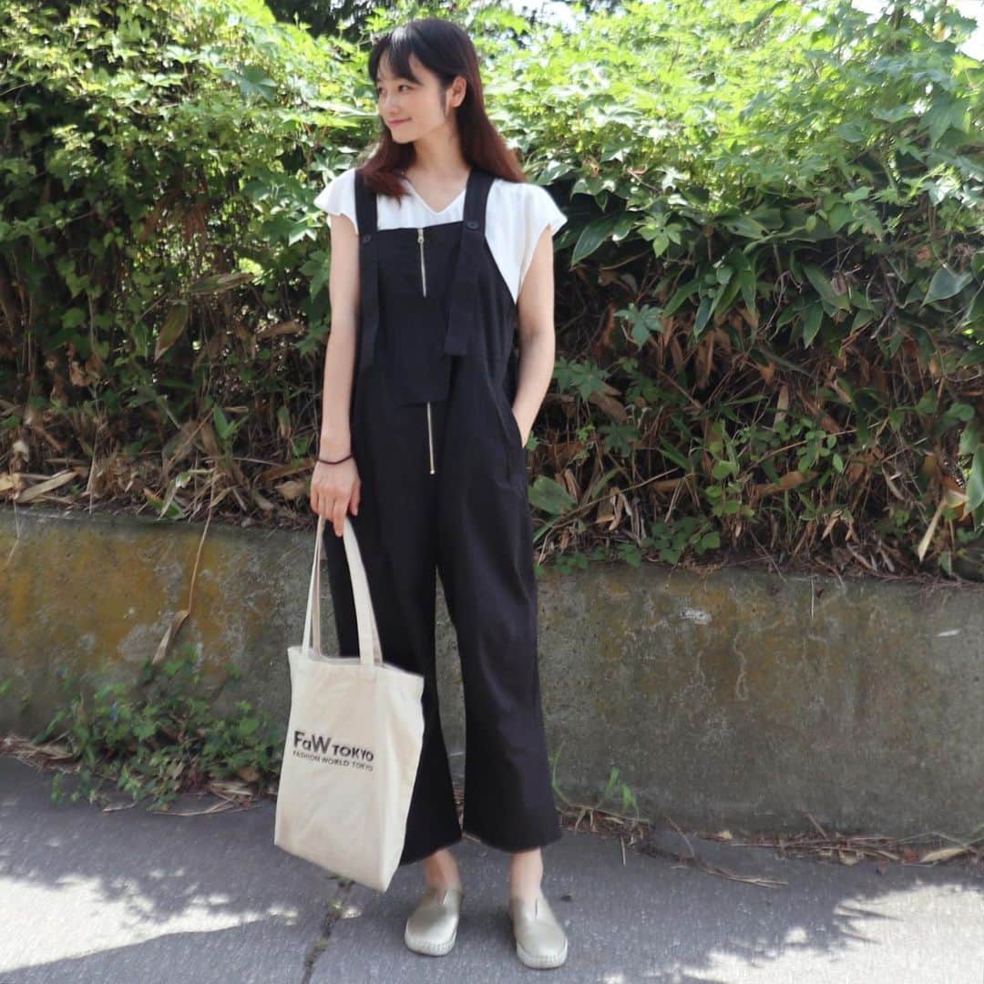 野村日香理さんのインスタグラム写真 - (野村日香理Instagram)「#hikarinコーデ こんにちわわ🐶 今日は久しぶりの休日なのでコーデ撮ってみました📷 夜は友人とバーベキューするよ〜！楽しみ🥰 最近お気に入りのサロペットは @litzy__official です♡  #PR#165cmコーデ#カジュアルコーデ #休日コーデ#サロペット#きょこ#るんるん#こんにちは#bbq#ootd#japanesegirl#fashion」8月28日 13時26分 - nomura.hikari
