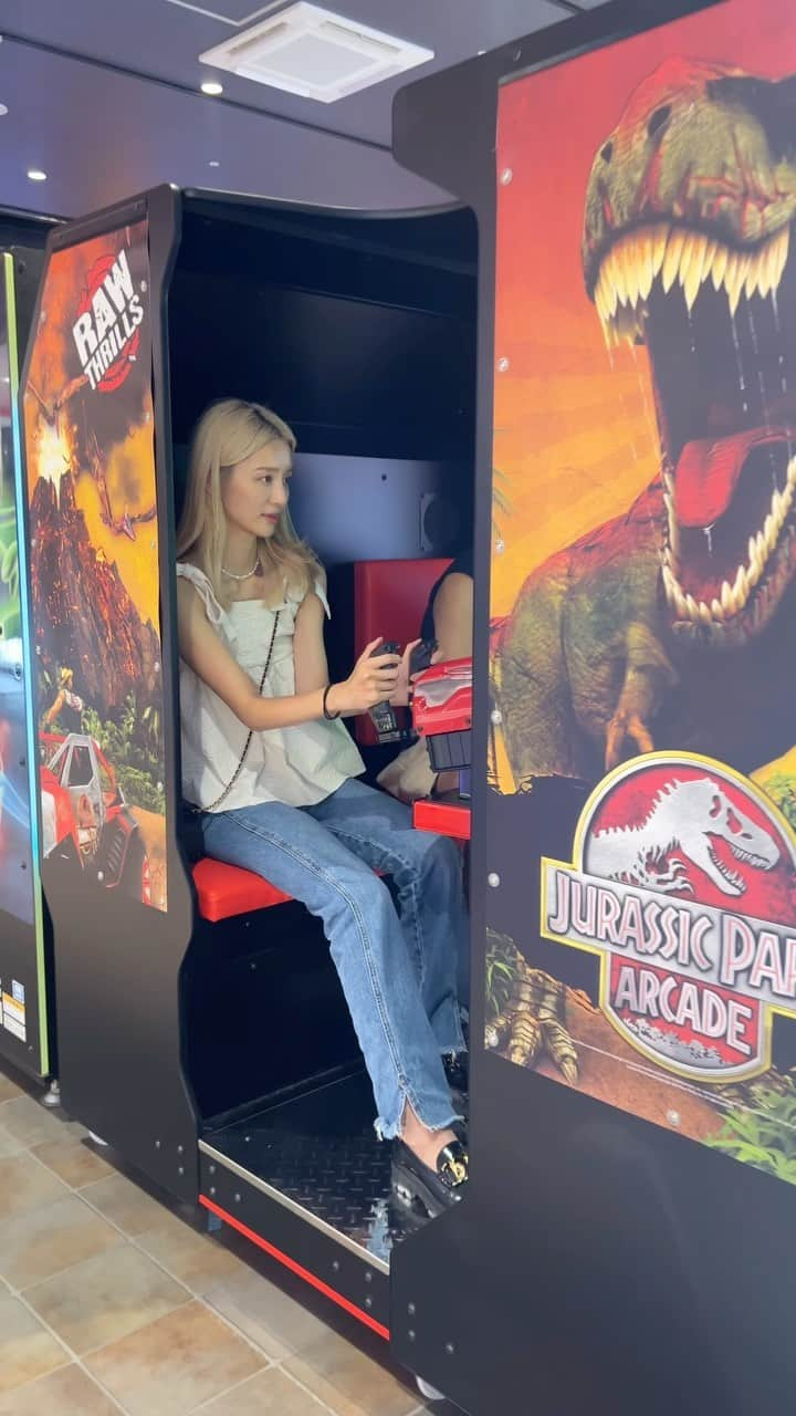 優木望未のインスタグラム：「昔っからこゆゲーム好き🦕🎮」