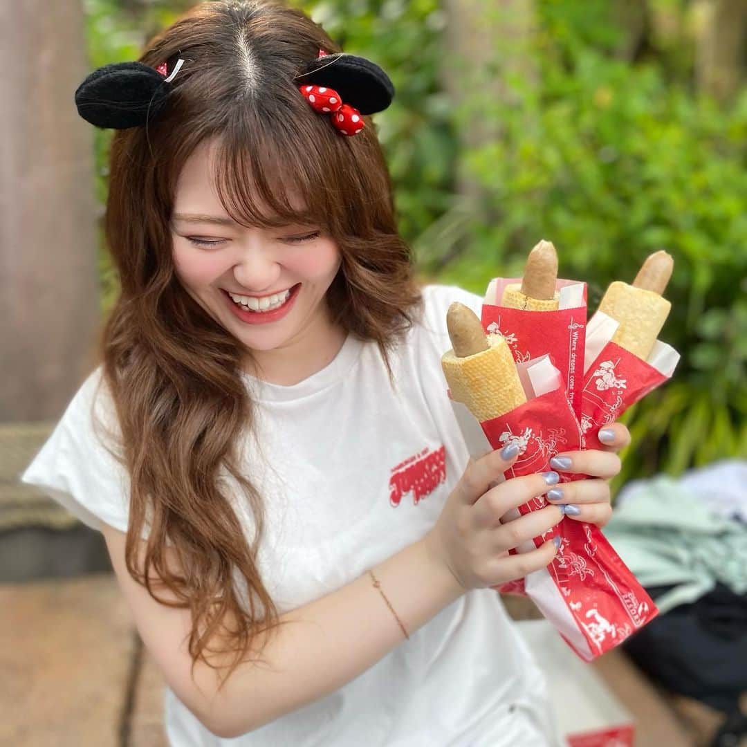 のインスタグラム：「DisneySea🐭🌊💫💭 次は長袖の季節に行きたいな！  絶賛また風邪引いてて 風邪薬でも治らず 毎度コロナでも、インフルでもない 原因わからないまんま 毎月 病院通いを過ごしてる😂  中学生以降風邪ひいたことないのに 今年3回目  みんなも体調気を付けてね💦」