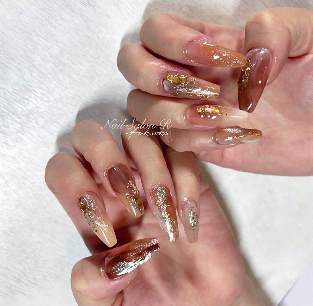 のインスタグラム：「秋のはじまりはじまり…💭 . . #nail#nailart#nailist#nailis#instanails#gel#gelnail#gelart#ネイル#ネイルアート#ネイリスト#ネイルサロン#ジェル#ジェルネイル#ネイルサロン#個性的ネイル#トレンドネイル#キラキラネイル#ロングネイル#大人ネイル#キレイめネイル#네일#네일스타그램#네일아트#ニュアンスネイル#美甲#japanesenailart」