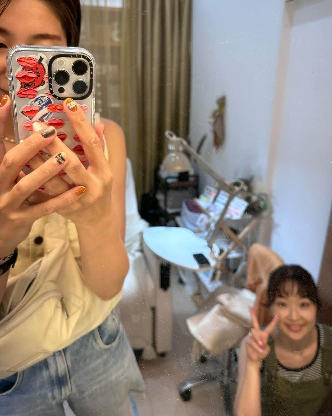 大友愛さんのインスタグラム写真 - (大友愛Instagram)「今日は楽しみにしてた #クセスゴネイル　day🥳  @nalu.nail723   今日も 話してるうちにクセ出してきた🤣🤣🤣 さすがなっちゃん💓  今日もちんぷんかんぷんな私の脳みそに対応してくれてありがとぉ😆  とにかくあっとゆーまでまた３週間後が待ち遠しい🦒💕  それまで なっちゃんが創り上げてくれたクセスゴネイル堪能させていただくぅ🫰✨  #ネイル #つくばネイル #なっちゃんネイル #なるネイル #ニュアンスネイル  なっちゃんピントうばってごめんち😂💙」8月28日 13時38分 - ai_dayooon