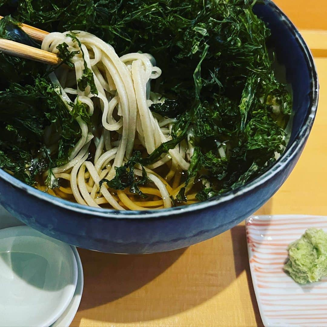 松尾貴史さんのインスタグラム写真 - (松尾貴史Instagram)「下北沢「七つ海堂」で、冷やし花巻蕎麦、辛味おろし蕎麦を。  #蕎麦 #そば #ソバ #soba #下北沢 #shimokitazawa #七つ海堂」8月28日 13時39分 - kitsch.matsuo