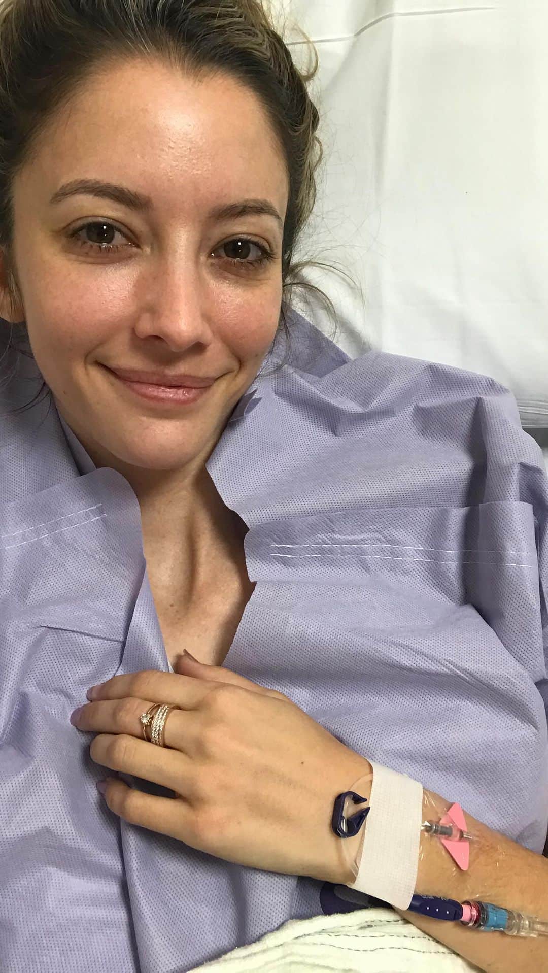 タリン・サザンのインスタグラム：「Four years.  So endlessly grateful to my incredible community who held my hand through it all. I love you all to the ends of the earth.」