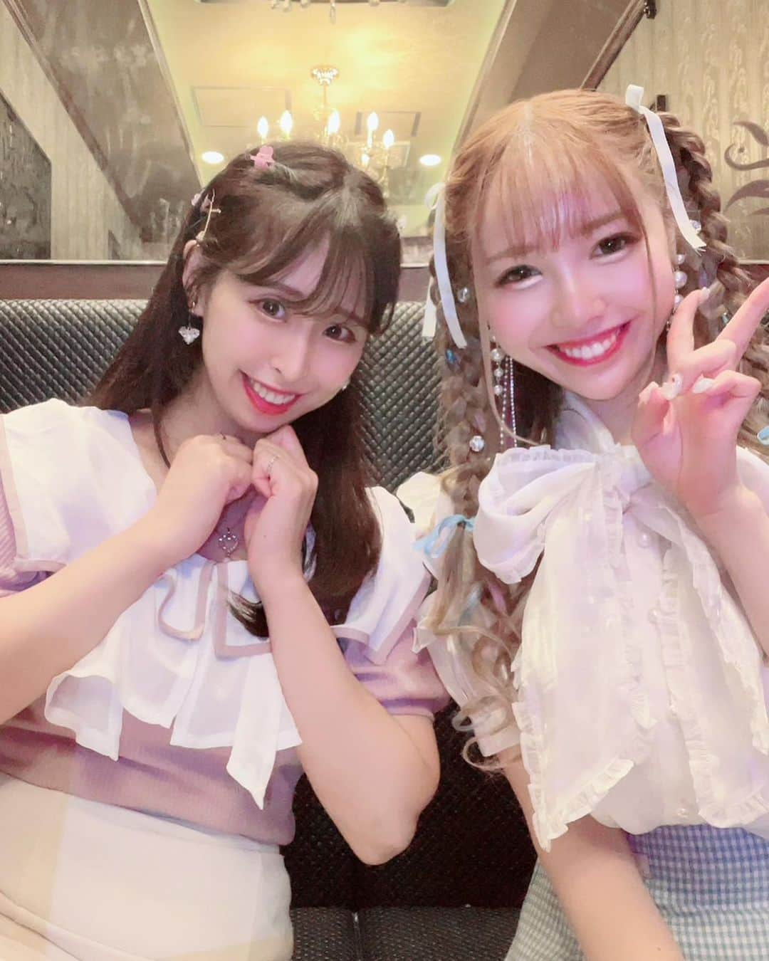 お茶の水うらんさんのインスタグラム写真 - (お茶の水うらんInstagram)「ゆうゆちゃんと渋谷女子会 して来ましたᐡ ̳ᴗ ̫ ᴗ ̳ᐡ♡🤍✨💓  可愛い🥺︎︎🫶💘 ふりふり‎ʚ🧸ྀིɞ  #女子会 #kawaii #girl #girlpower  #japanesegirl #女子会ディナー  #女子会パーティー #shibuya #渋谷 #girlsgirlsgirls  #icecream #sweets #sweet #shibuya」8月28日 14時22分 - uran_alcoholic