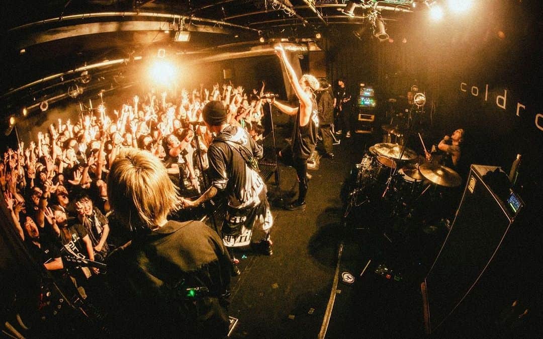 Masato さんのインスタグラム写真 - (Masato Instagram)「RE:ADMISSION LIVE HOUSE TOUR 2023 at 秋田 Club SWINDLE with KNOSIS  Photos by @yamada_mphoto」8月28日 14時30分 - masato_coldrain