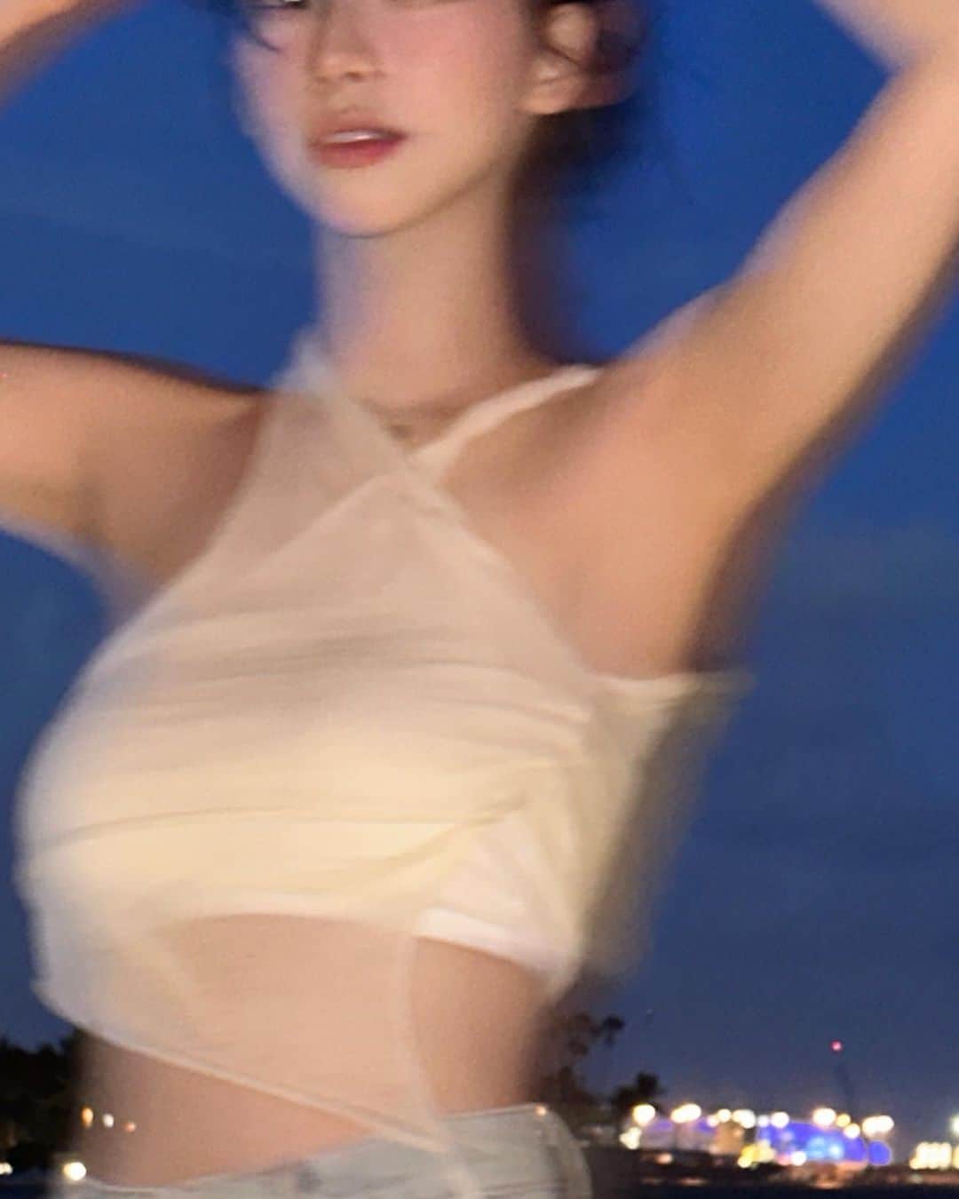 KARINAのインスタグラム：「BLUUUUU🌊」