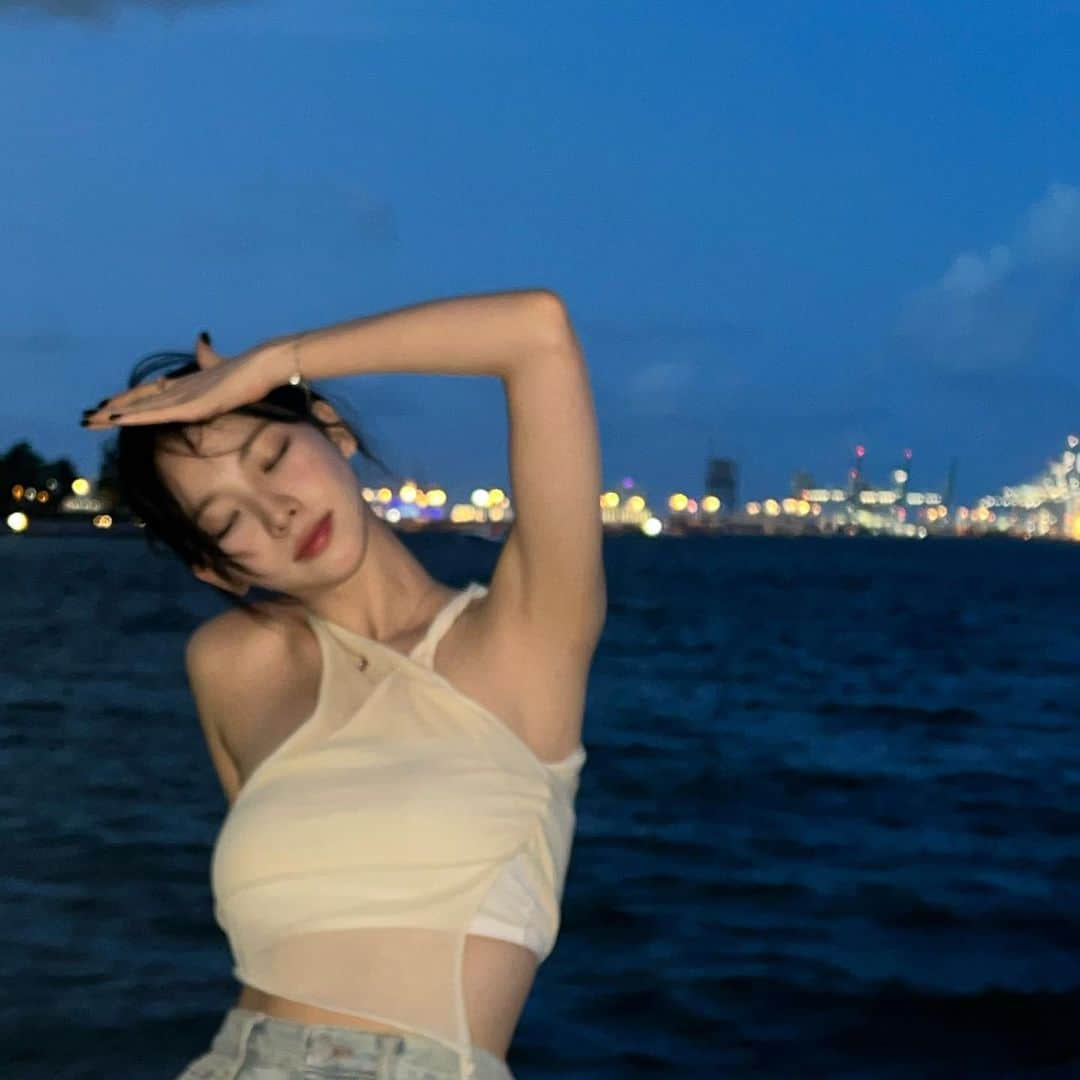 KARINAさんのインスタグラム写真 - (KARINAInstagram)「BLUUUUU🌊」8月28日 14時56分 - katarinabluu