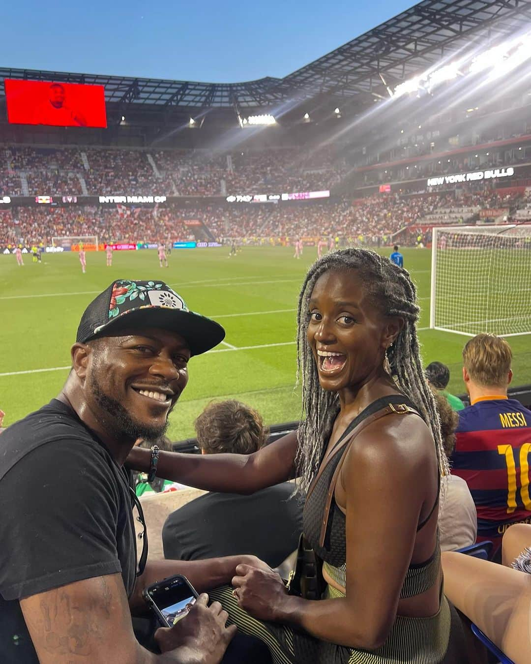 エドウィン・ホッジさんのインスタグラム写真 - (エドウィン・ホッジInstagram)「Took babe to her first soccer game to see the #GOAT @leomessi play and he didn’t disappoint!!!」8月28日 15時04分 - chaoticsymphony