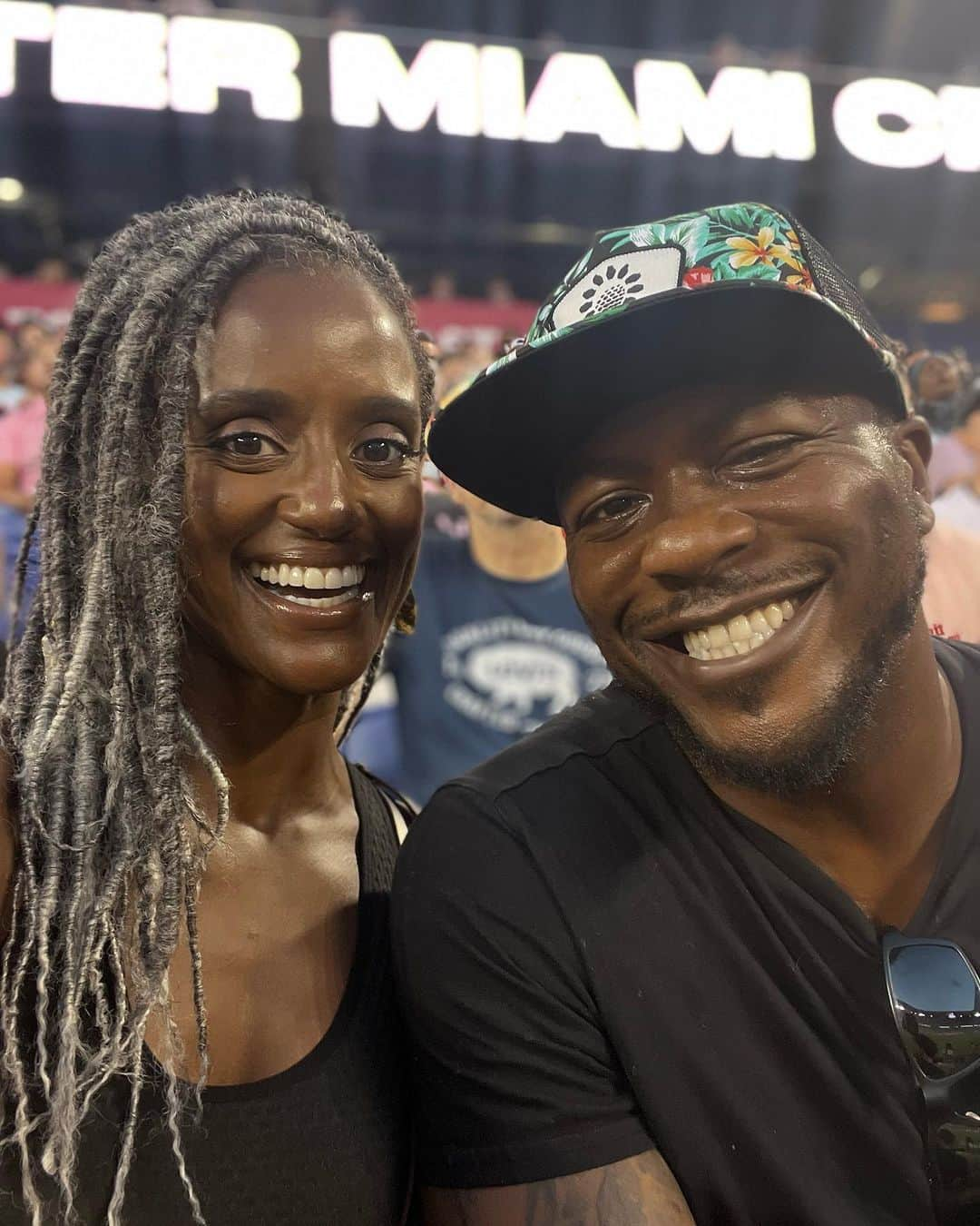 エドウィン・ホッジさんのインスタグラム写真 - (エドウィン・ホッジInstagram)「Took babe to her first soccer game to see the #GOAT @leomessi play and he didn’t disappoint!!!」8月28日 15時04分 - chaoticsymphony