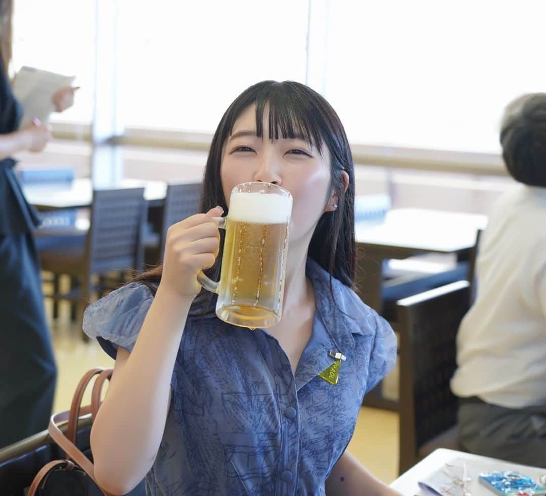 服部彩香さんのインスタグラム写真 - (服部彩香Instagram)「お酒はなんでも飲めますお供しますよ🍷🍸🍶🍻🍺 . #酒 #ビール #ビール女子  #フリーモデル #フリーランス #グラドル #ポートレート #ポートレートモデル #あやかまる #服部彩香 #shotting  #portrait #japanesegirl  #cute #kawaii  #followme  #写真好きな人と繋がりたい #カメラ好きな人と繋がりたい」8月28日 16時13分 - ayasyan1112