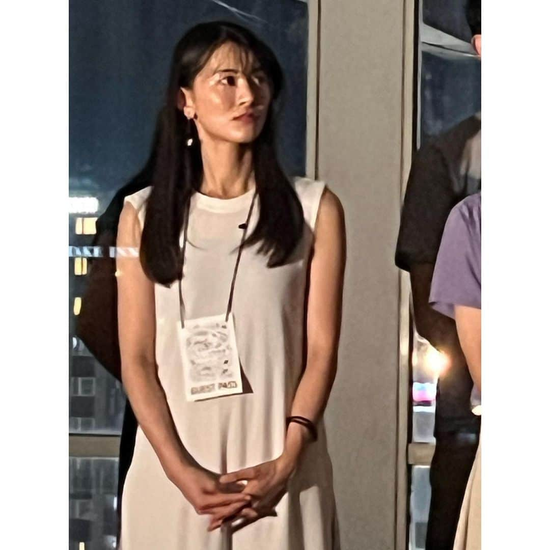 渡部瑞貴さんのインスタグラム写真 - (渡部瑞貴Instagram)「昨日は沼津まで、 #みちくさ映画祭 に行ってきました🌱 企画・出演した『外郎女』（監督：シーズン野田）をノミネートしてもらっておりました！  監督不在だったため、 私が登壇させてもらったりして、 あたたかい映画祭でした☆  沼津ってほんと、情緒あって好きだなぁ。商店街のおばさまが気さくに声かけてくれたり、映画のみならず、沼津のみちくさも楽しめた。 でも、みちくさしたの、喫茶店ばっかで、もはやスイーツの旅🤣  それと、色んなアイディアの沢山の短編を観て、 なんだか短編映画の無限の可能性を感じた🛸  #みちくさ映画祭 #外郎女」8月28日 16時13分 - watanabemizuki_official