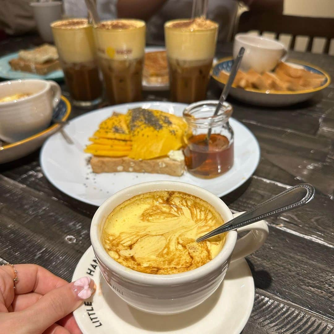 ホン・スアさんのインスタグラム写真 - (ホン・スアInstagram)「#eggcoffee 🥚☕️ 커피 못마시는데  모야 이 크림 !! 😍  In vietnam」8月28日 16時20分 - sooah.hong