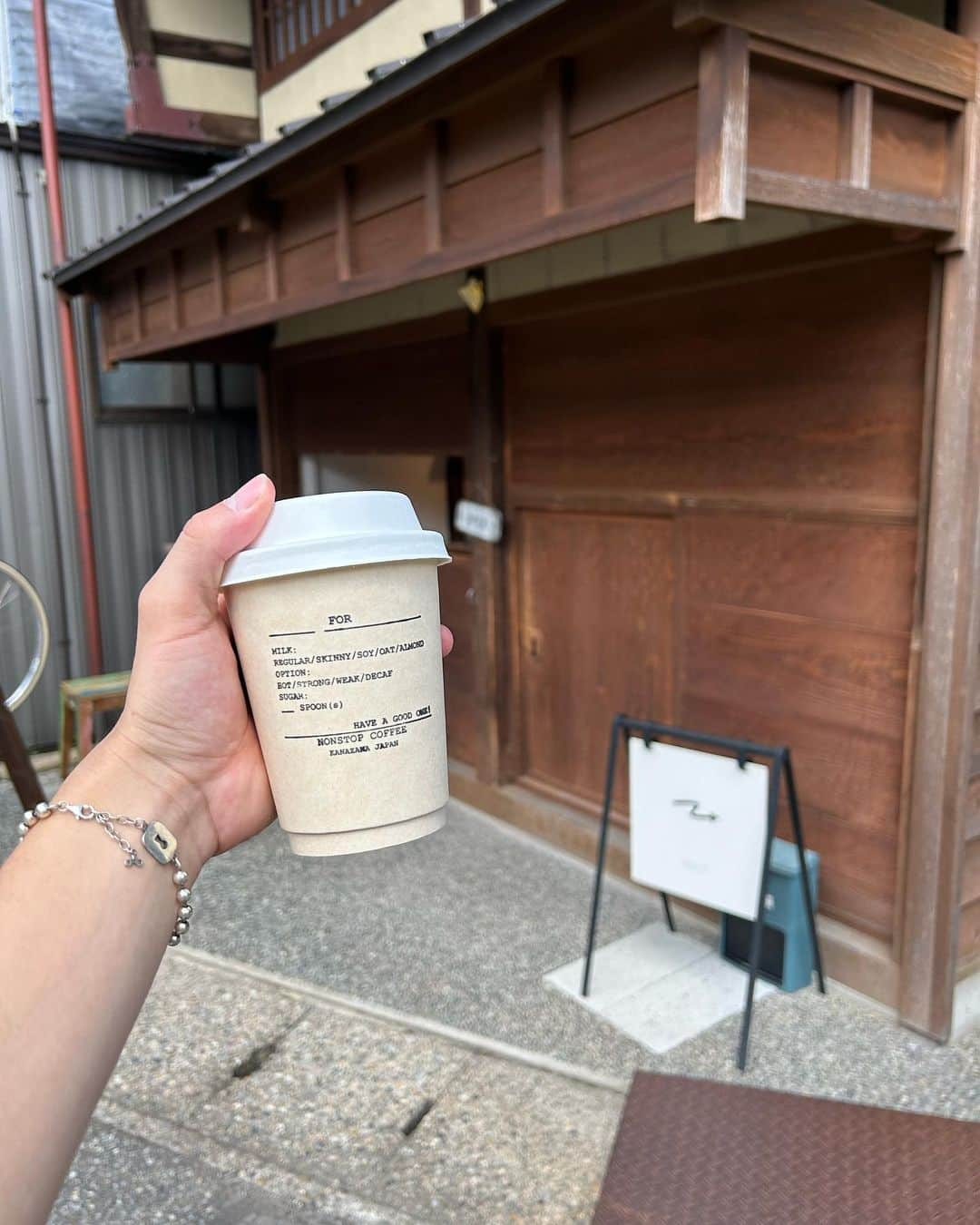 流稜太さんのインスタグラム写真 - (流稜太Instagram)「📍金沢ひがし茶屋街  夏服の黄色は爽やかで好きです。 あ、あとコーヒー浅煎りで酸味があってすっごく美味しかったよ」8月28日 16時27分 - nagare_ryota