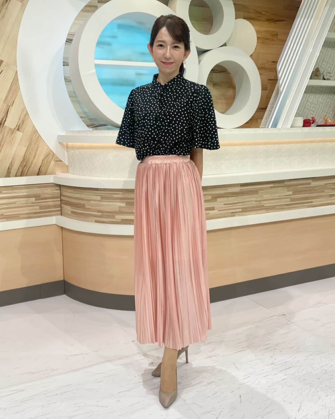 KSBアナウンサーさんのインスタグラム写真 - (KSBアナウンサーInstagram)「👗 「News Park KSB」の衣装です。 衣装もチェックして見てくださいね☺  ୨୧┈┈┈┈┈┈┈┈┈┈┈┈┈┈┈┈┈┈୨୧ #松木梨菜（1～4枚目） 📷1・2・4枚目：Futier Land @futier_land  #瀧川奈津希（5～7枚目） 📷6・7枚目：Futier Land @futier_land  #野口真菜 （8・9枚目） 📷8・9枚目：Futier Land @futier_land ୨୧┈┈┈┈┈┈┈┈┈┈┈┈┈┈┈┈┈┈୨୧  #KSB瀬戸内海放送 #KSB #アナウンサー #衣装 #コーディネート #fashion #futierland」8月28日 16時48分 - ksb_announcer
