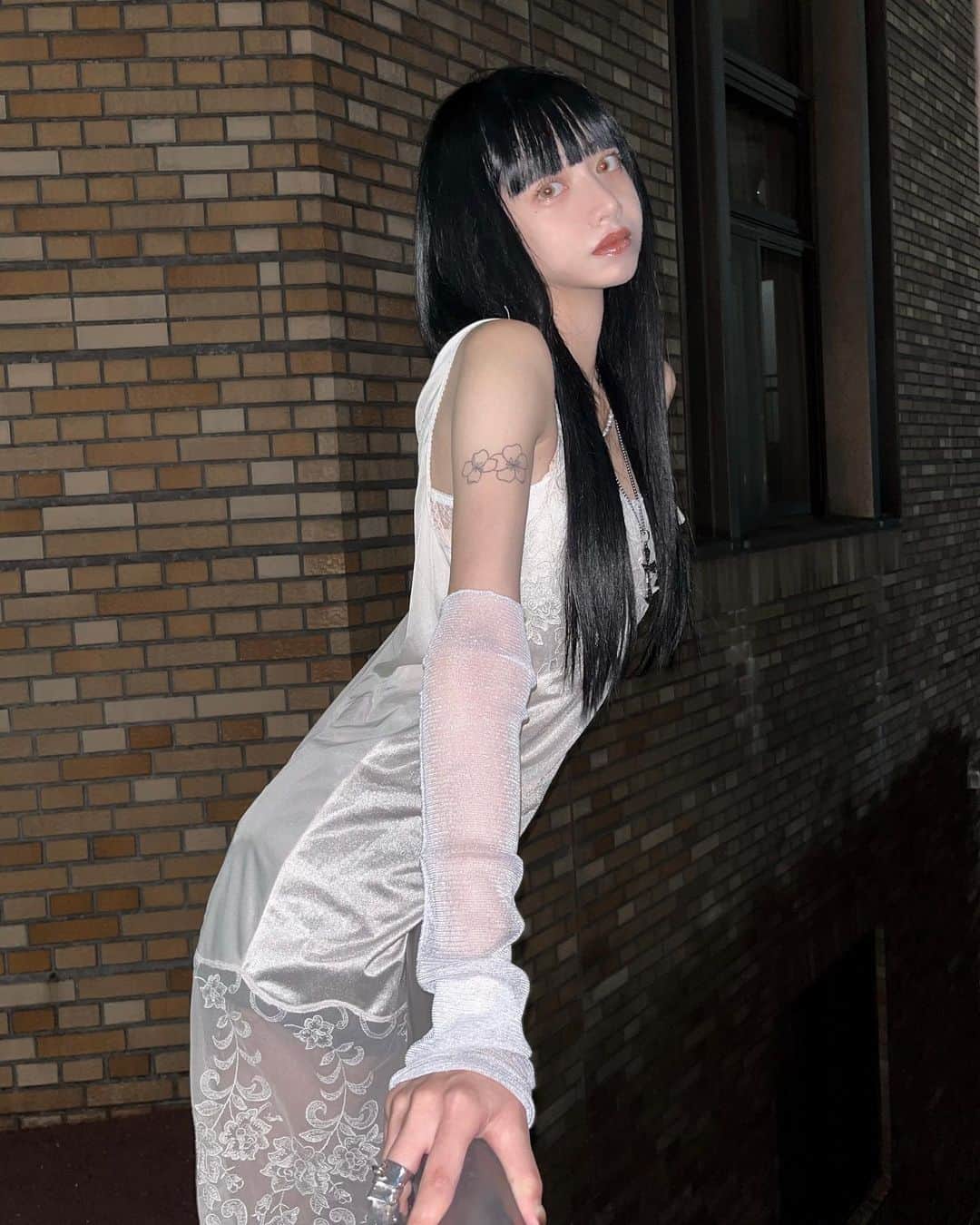 のインスタグラム：「. プルエクステ( @pullexte_official )つけたよ♡サラサラすぎてびっくりした！」