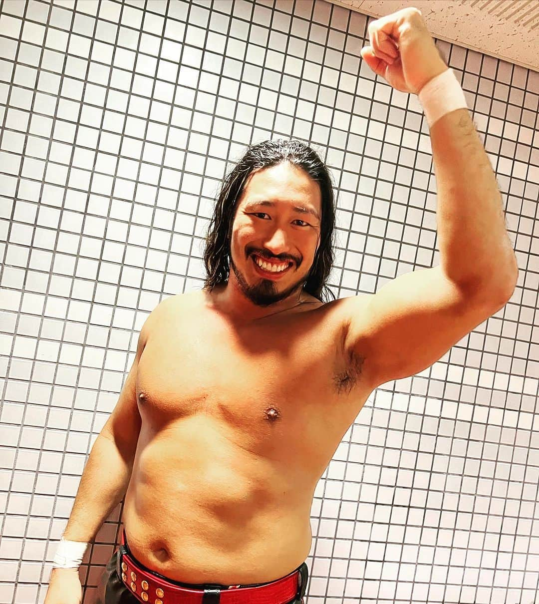 新日本プロレスリング 新日企画さんのインスタグラム写真 - (新日本プロレスリング 新日企画Instagram)「★辻 陽太  【9月24日(日) 神戸ワールド記念ホール】  ・IWGP US（UK）ヘビー級選手権   ウィル・オスプレイ 🆚 辻陽太  #辻陽太 #yotatsuji  #losingobernablesdejapon #新日本プロレス #njpw #ウィルオスプレイ #神戸ワールド記念ホール」8月28日 17時08分 - nj_kikaku