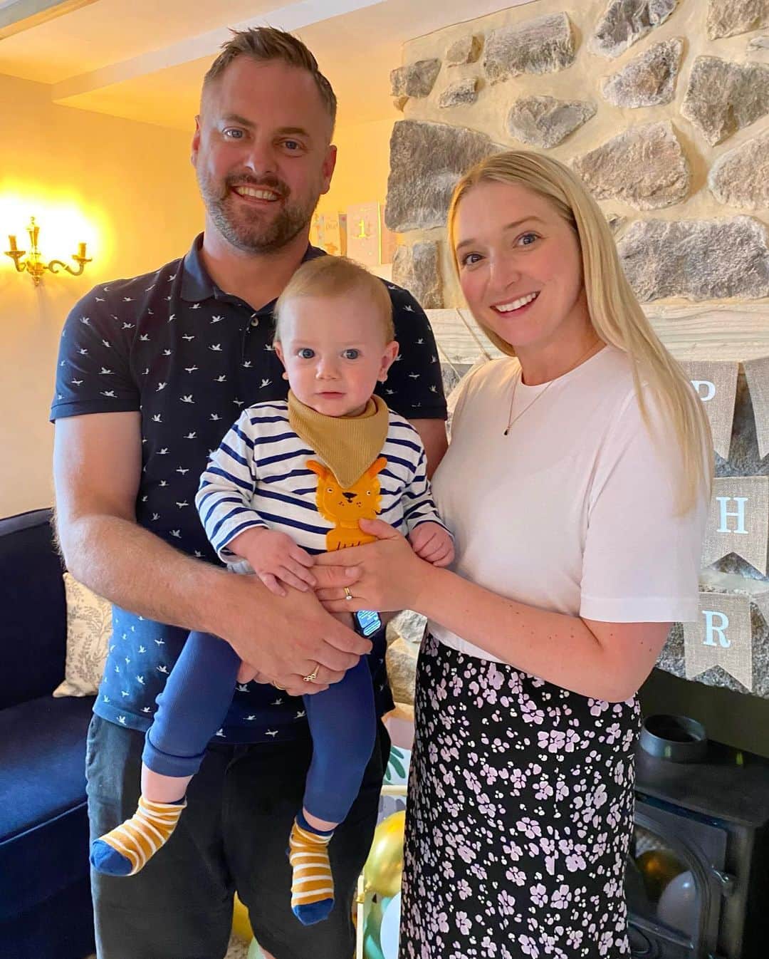 リアム・タンコックのインスタグラム：「Such a lovely day yesterday celebrating Rory’s first birthday 🎂🥹   Thank you to everyone who kindly sent card’s and presents for the wee one, he’s a very lucky boy 🩵」