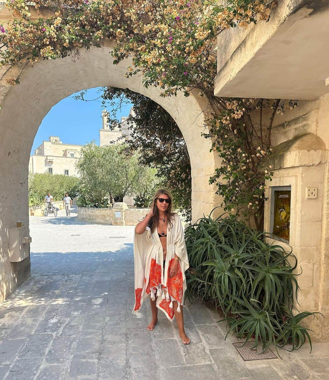 ニーナ・ガルシアのインスタグラム：「The best for last… the south of Italy is a delight for all the senses. Off the grid, with just two bathing suits and a few cover ups. My idea of total bliss. One of our favorite spots in #Puglia is @borgoegnazia, like nowhere else…pure happiness. What is your favorite destination? 🕶️☀️👙 @elleusa」