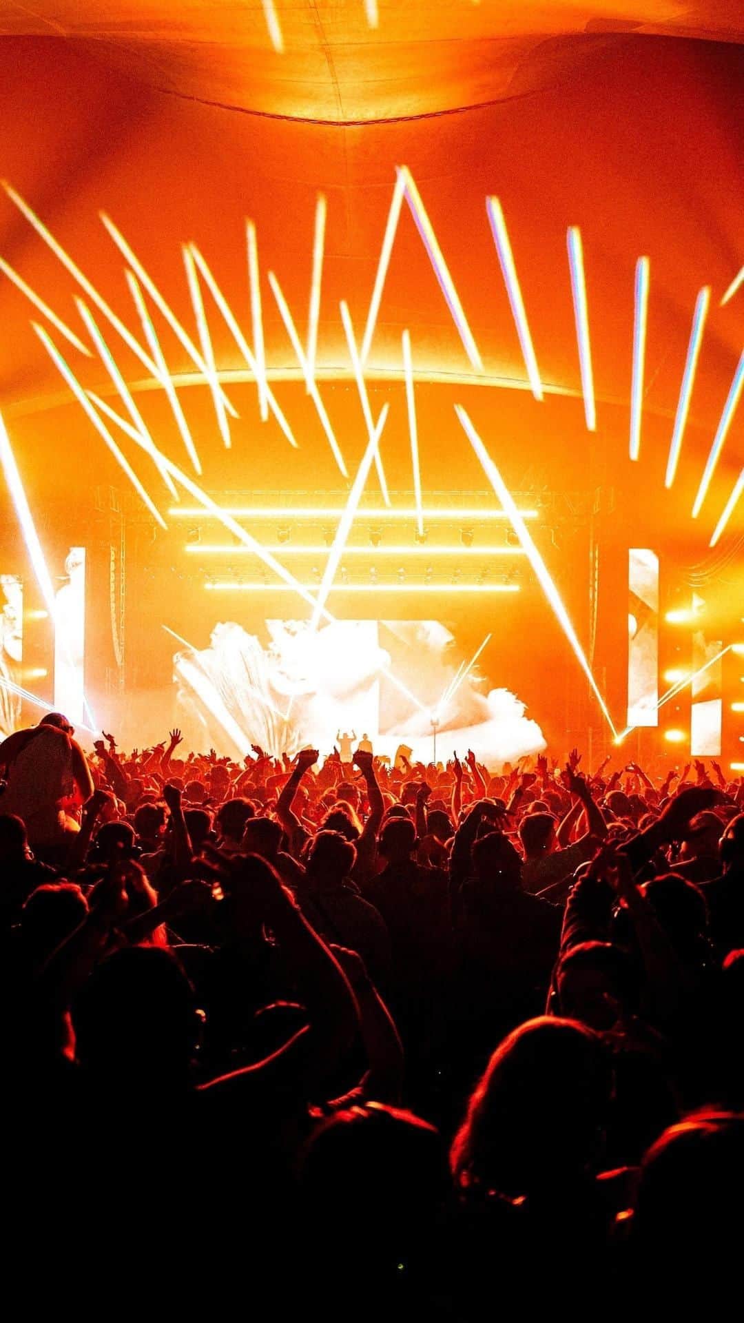 SICK INDIVIDUALSのインスタグラム：「Thank you @creamfieldsofficial ! That was crazy, so much energy! . . . #fy #creamfields #festival #party #rave」