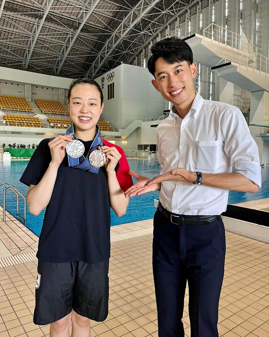 重盛赳男さんのインスタグラム写真 - (重盛赳男Instagram)「NBSみんなの信州🧜‍♀️  きょうの放送では、アーティスティックスイミングの小林唄選手と和田彩未選手をご紹介。 先月の水泳世界選手権で、日本代表「マーメイドジャパン」の一員として銀メダル獲得に貢献しました🥈  取材は別々でしたが…昔から同じクラブで切磋琢磨してきた二人、「一緒に代表でメダルを獲れてよかった」と口を揃えたのが印象的でした！  今後もそれぞれの目標に向かう二人に注目です！  #NBSみんなの信州 #みんなの信州 #アーティスティックスイミング #artisticswimming #小林唄 選手 #和田彩未 選手 #重盛赳男 #泳ぎは苦手 #アナウンサー」8月28日 19時34分 - shigemoritakeo