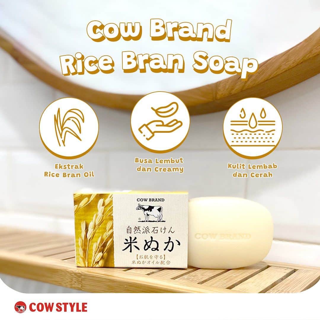 COWSTYLEIDのインスタグラム：「Ternyata ini manfaat minyak rice bran yangi bikin kulit orang Jepang halus & sehat: ⠀⠀⠀⠀⠀⠀⠀⠀⠀ 💛Mencegah penuaan dini 💛Meningkatkan elastisitas kulit 💛Menyeimbangkan kadar minyak di wajah 💛Menghaluskan garis-garis di kulit 💛Mengecilkan pori-pori 💛Mencerahkan kulit ⠀⠀⠀⠀⠀⠀⠀⠀⠀ Semua manfaat di atas bisa kamu dapatkan di Cow Brand Rice Bran Soap ya. Kamu bisa cek di Cow Style official store. Go grab yours! ⠀⠀⠀⠀⠀⠀⠀⠀⠀ #cowstyleindonesia #cowstylebeauty #ricebran #sabunjepang #sabunberas」