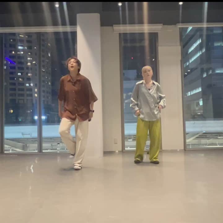 水野絵梨奈のインスタグラム：「Class footage 🥳❤️ Dance with my daughter 😍 @yuuna__pyon   Paris feat. YELLOW黃宣 @iswhooo @y3loooooo」