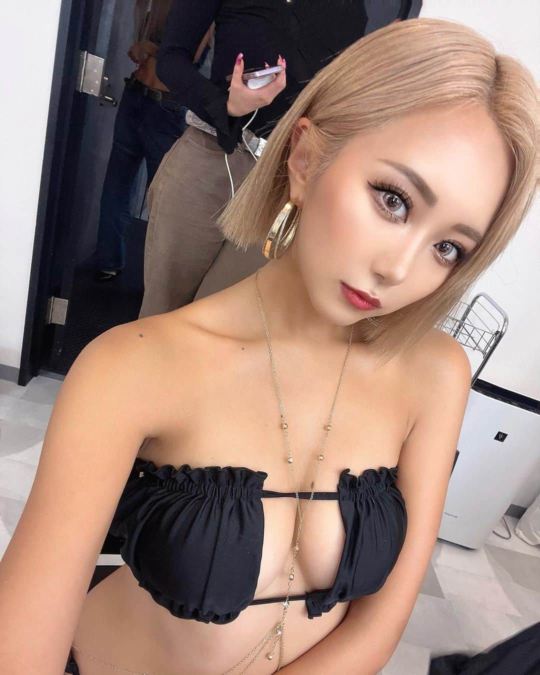 れいたぴのインスタグラム：「🖤🖤🖤」