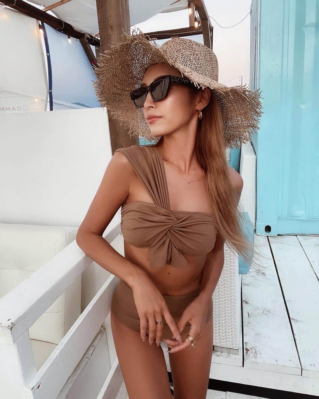 MIWAのインスタグラム：「@lavia_official 🤎 ㅤㅤㅤㅤㅤㅤㅤㅤㅤㅤㅤㅤㅤ ㅤㅤㅤㅤㅤㅤㅤㅤㅤㅤㅤㅤㅤ#水着#夏#summer」
