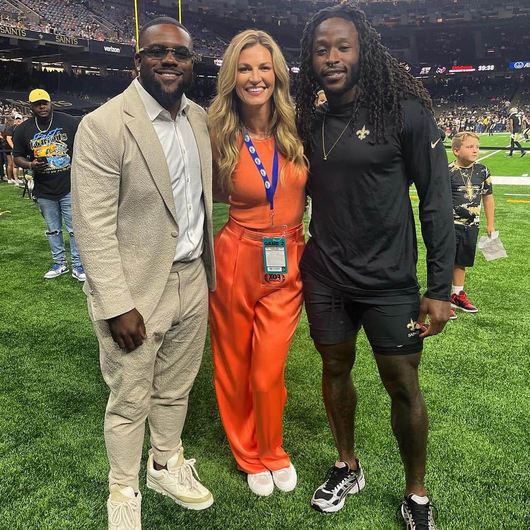 エリン・アンドリューズのインスタグラム：「Love them @markingramll @alvinkamara @saints @nflonfox @jilliangregory #whodat」