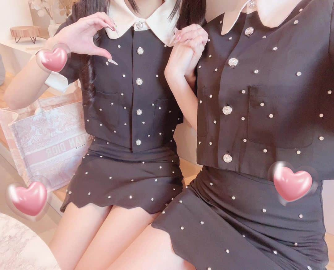 うさぎちゃんのインスタグラム：「おそろい🖤⸝⸝⸝⋆」