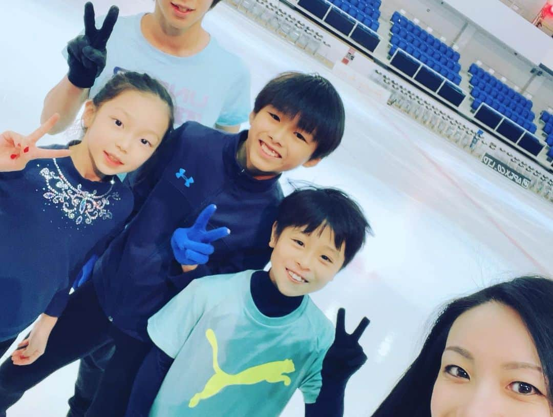 荒川静香さんのインスタグラム写真 - (荒川静香Instagram)「with FRIENDS 2023🌈💃⛸️🍧」8月28日 20時43分 - shizuka_a29