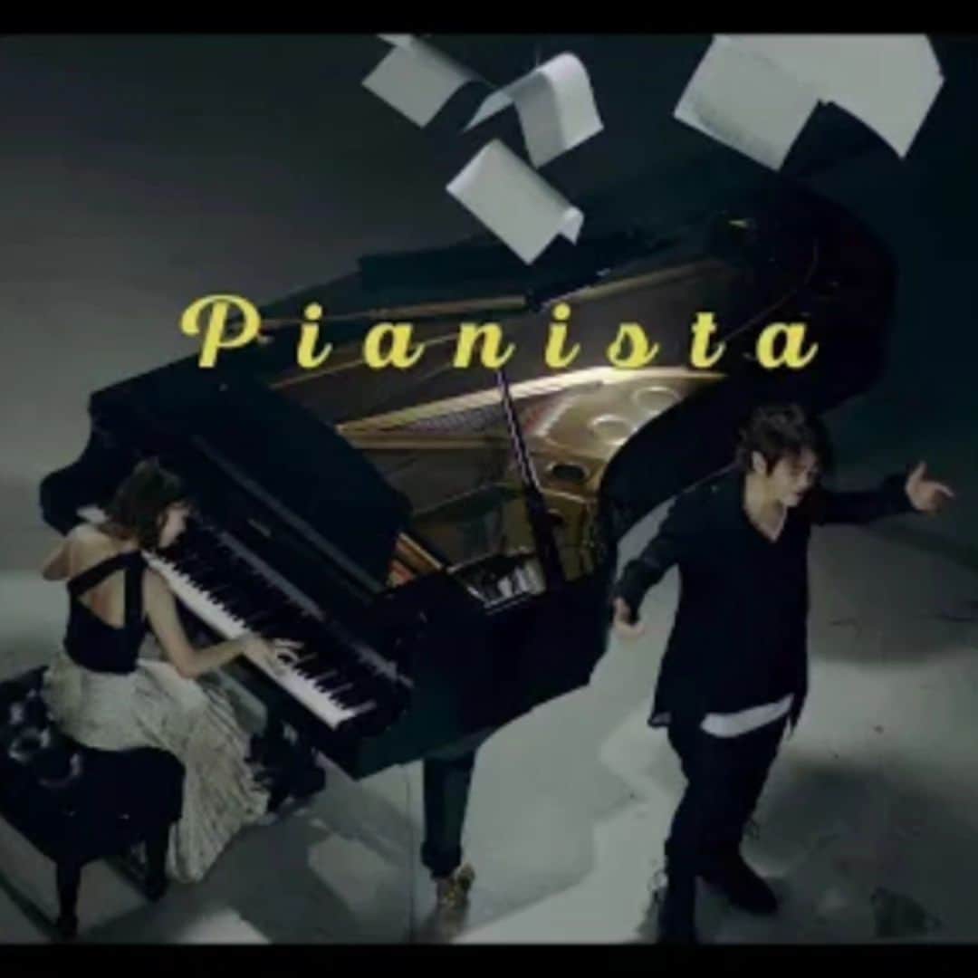 三枝亜紀のインスタグラム：「. . . GLAY　 MV「Pianista」 2023/08/25～ https://youtu.be/tF7suGQj8bE   こちらに出演させて頂きました。  ぜひご覧頂けたらうれしいです^_^  #GLAY #Pianista #三枝亜紀子 #blanche #model #blanchemodels #モデル #モデル事務所 #ブランシェ」