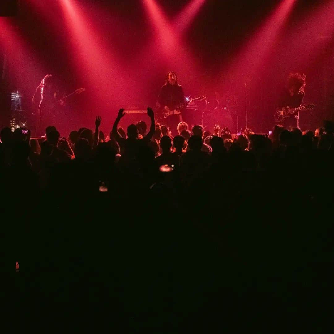 THE NOVEMBERSさんのインスタグラム写真 - (THE NOVEMBERSInstagram)「The Novembers ✕ TYNT "Round Trip"  – 香港公演 – 「廻」  @the_novembers  Organiser:  @exclamusic  Ticketing Partners: @tickcats  @white_noise_records  @infree.records   Photographer:  @kenneviaphotography」8月28日 20時46分 - the_novembers