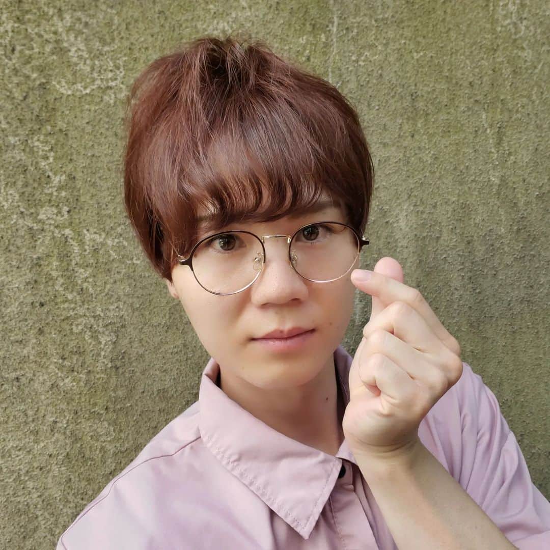 山口いく（アントワネット）のインスタグラム：「久しぶりに髪を染めました 誉めて😊♡」