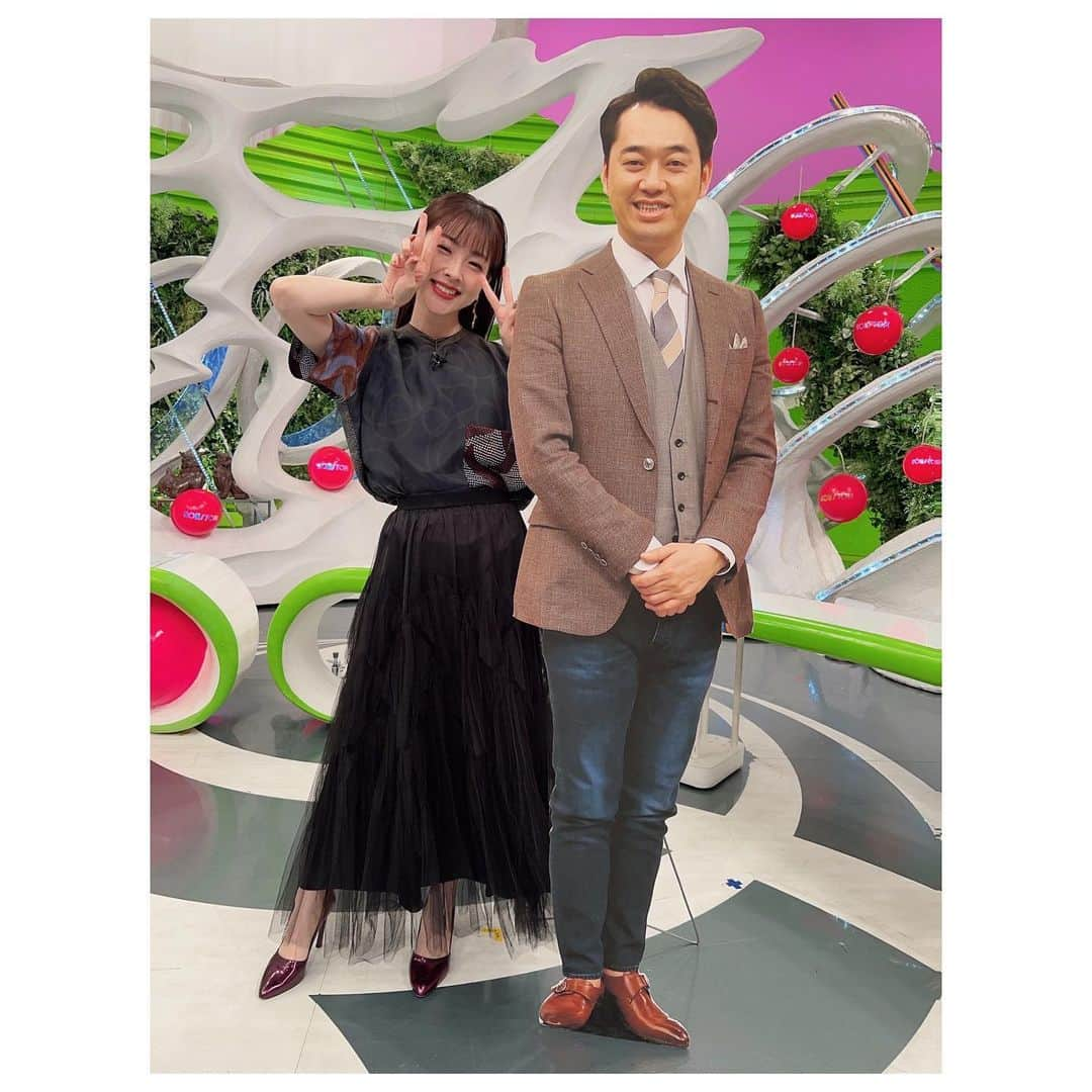 三上真奈さんのインスタグラム写真 - (三上真奈Instagram)「* 今週は設楽さん夏休みということで 毎年恒例の等身大パネル✌️  #ノンストップ！」8月28日 21時09分 - mana.mikami47