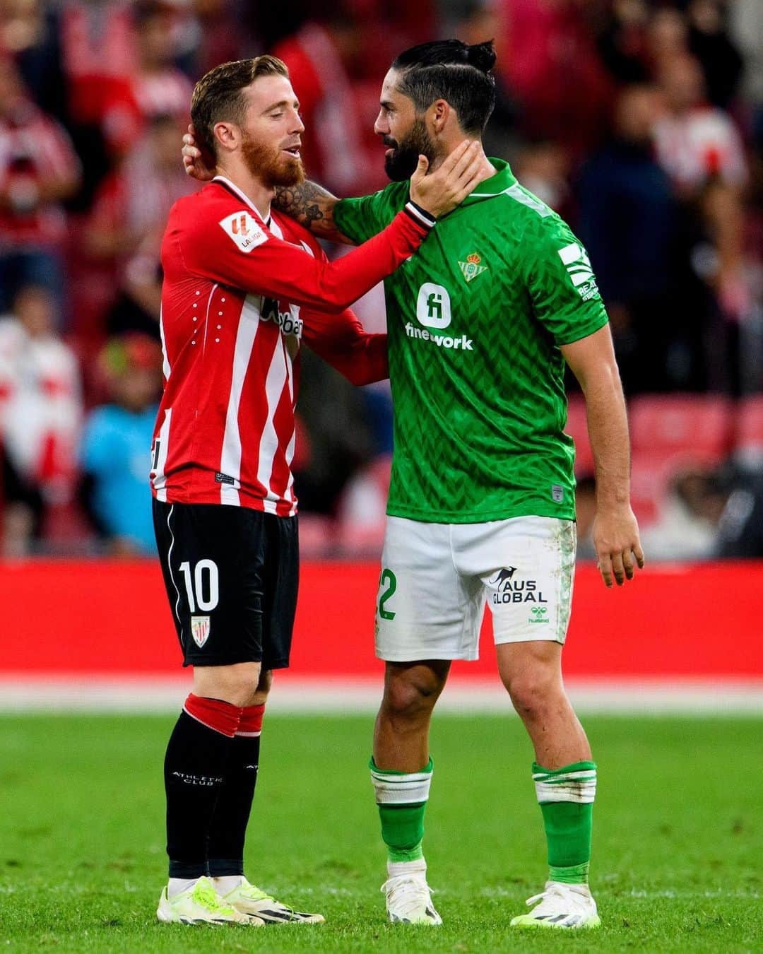 アスレティック・ビルバオさんのインスタグラム写真 - (アスレティック・ビルバオInstagram)「🔴⚪️🆚🟢⚪️   📸 #AthleticRealBetis   #AthleticClub 🦁」8月28日 21時15分 - athleticclub