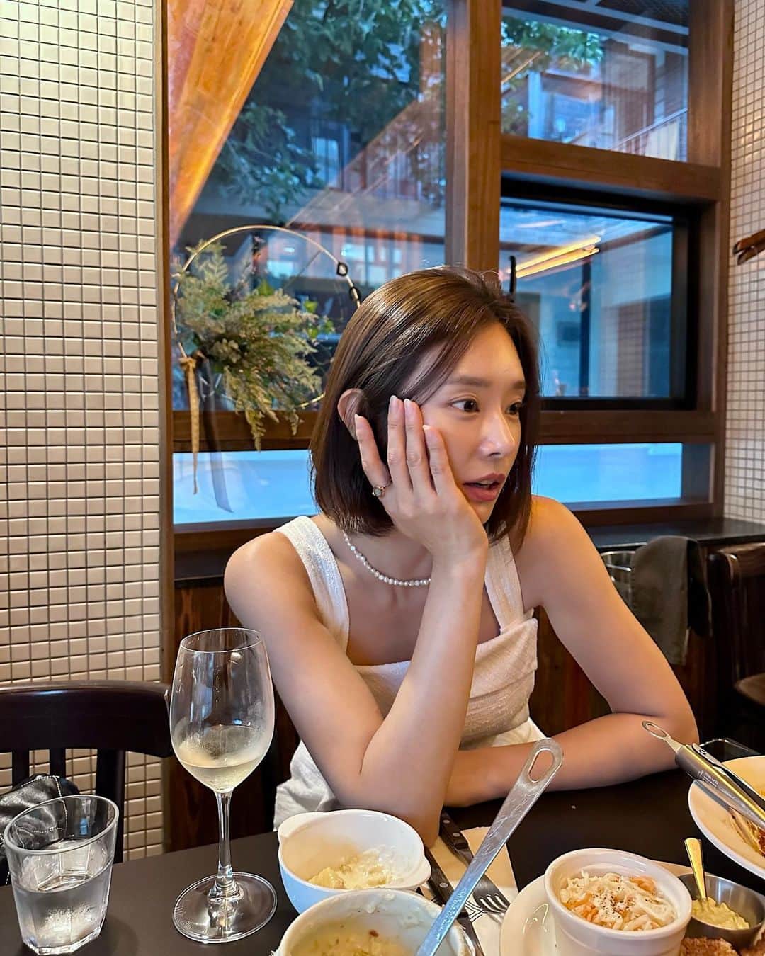 イ・ジュビンのインスタグラム：「마싯는고 마시는고」
