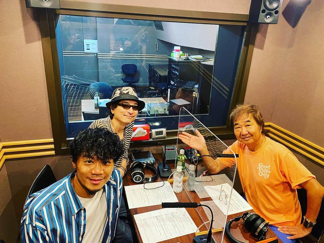 和田昌哉さんのインスタグラム写真 - (和田昌哉Instagram)「📻📻 今日はラジオの収録、「新・流行音楽堂」に呼んでいただきました。 ＊ ほんとに知識量が凄い木河淳さんとの音楽トーク、めちゃ楽しかったので是非聞いてみてください！ ＊ 📣放送日📣 ・福井放送 9/9(土)9:00〜9:30 ・秋田放送 9/12(火)、9/13(水)) 12:10〜12:19 ・ラジオ福島 9/12(火)、9/13(水)) 10:25〜10:35 ・中国放送 9/10(日)12:00〜12:30 ・熊本放送 9/13(水)18:20〜18:30 ＊ #和田昌哉 #masayawada  #歌手 #singer  #作曲家 #songwriter  #作詞家 #lyricist  #アーティスト #artist  #ミュージシャン #musician  #シンガーソングライター #singersongwriter  #プロデューサー #producer  #ボーカルプロデューサー #vocalproducer  #トラックメイカー #trackmaker   #rnb好きと繋がりたい #japanesernb  #音楽好きさんと繋がりたい #rnblovers  #fixionalcities  #ラジオ #radio」8月28日 22時00分 - masayawada