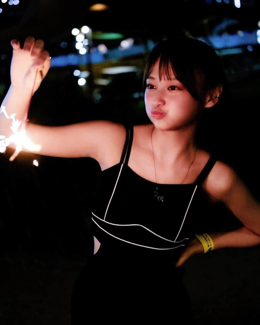 影山優佳さんのインスタグラム写真 - (影山優佳Instagram)「寝苦しい夜すらも心躍る、夏  #🎆 #花火 #夏 #影山優佳 #kagegram」8月28日 22時09分 - kageyamayuka_official