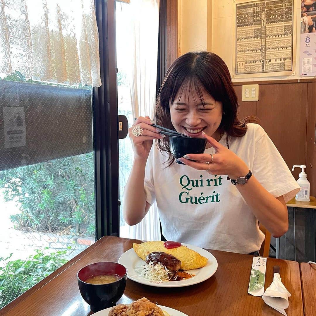 村濱遥さんのインスタグラム写真 - (村濱遥Instagram)「オフ濱 🥚🐣  からあげトッピングしちゃって あとで苦しくなったけど 美味しすぎて大満足　☻ またいきたい！！！！！！！」8月28日 22時27分 - _mura_hama