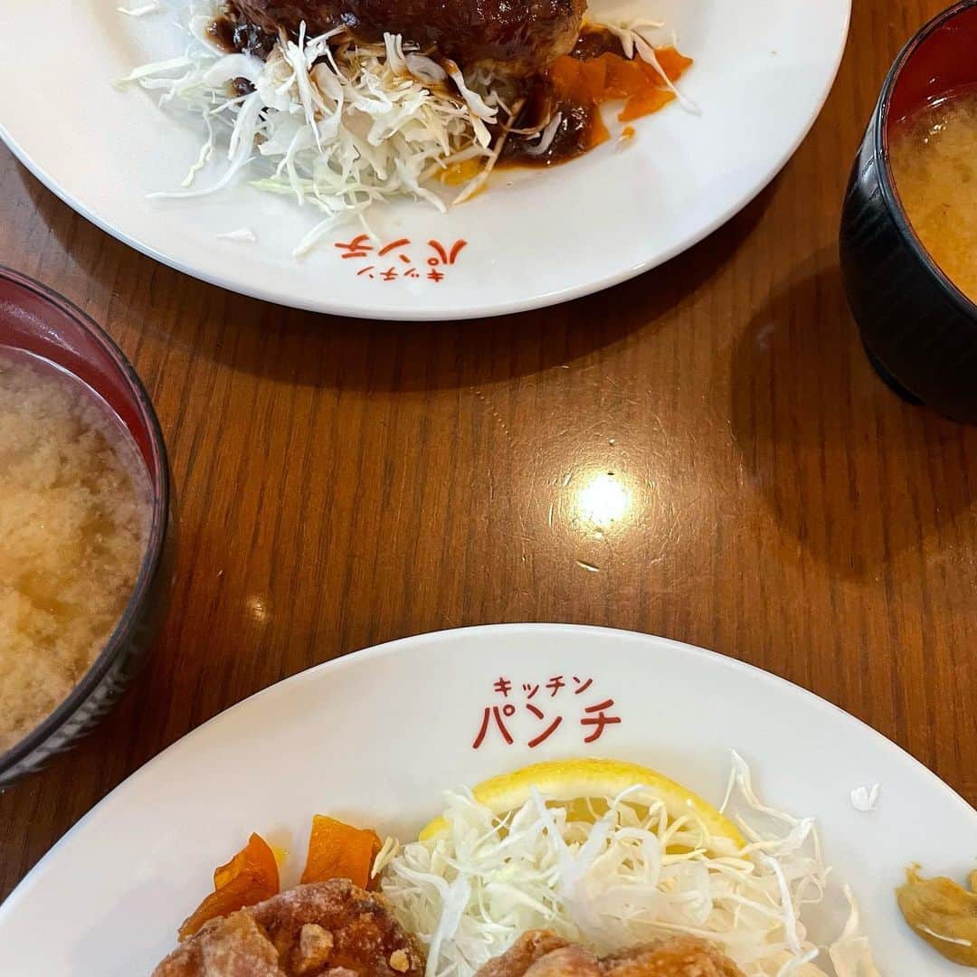 村濱遥さんのインスタグラム写真 - (村濱遥Instagram)「オフ濱 🥚🐣  からあげトッピングしちゃって あとで苦しくなったけど 美味しすぎて大満足　☻ またいきたい！！！！！！！」8月28日 22時27分 - _mura_hama