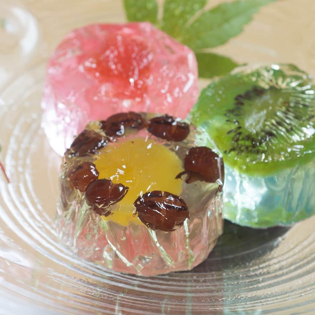 All Nippon Airwaysのインスタグラム：「These fruit jellies remind us of candies while visiting grandma in the summertime. 🍬🏡🌻  What are your #summer candy memories?」