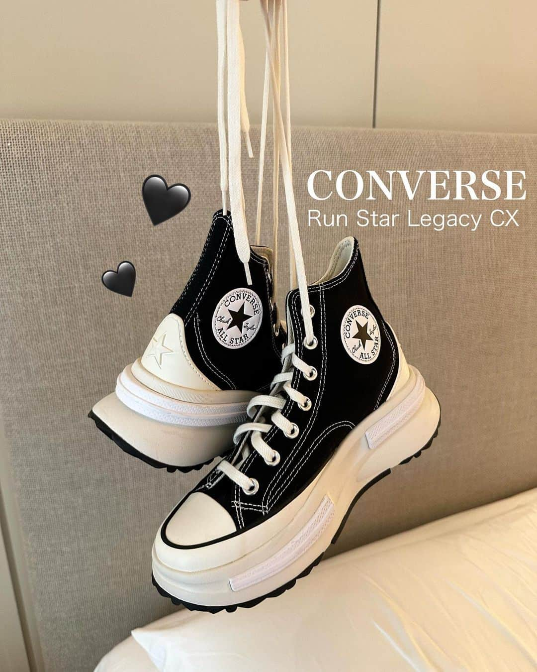 神田藍香のインスタグラム：「CONVERSE👟 ̖́- ⁡ 韓国行ったら絶対買おうと思ってた 厚底コンバース🖤‎🤍 ⁡ ⁡ ⁡ ⁡ .」